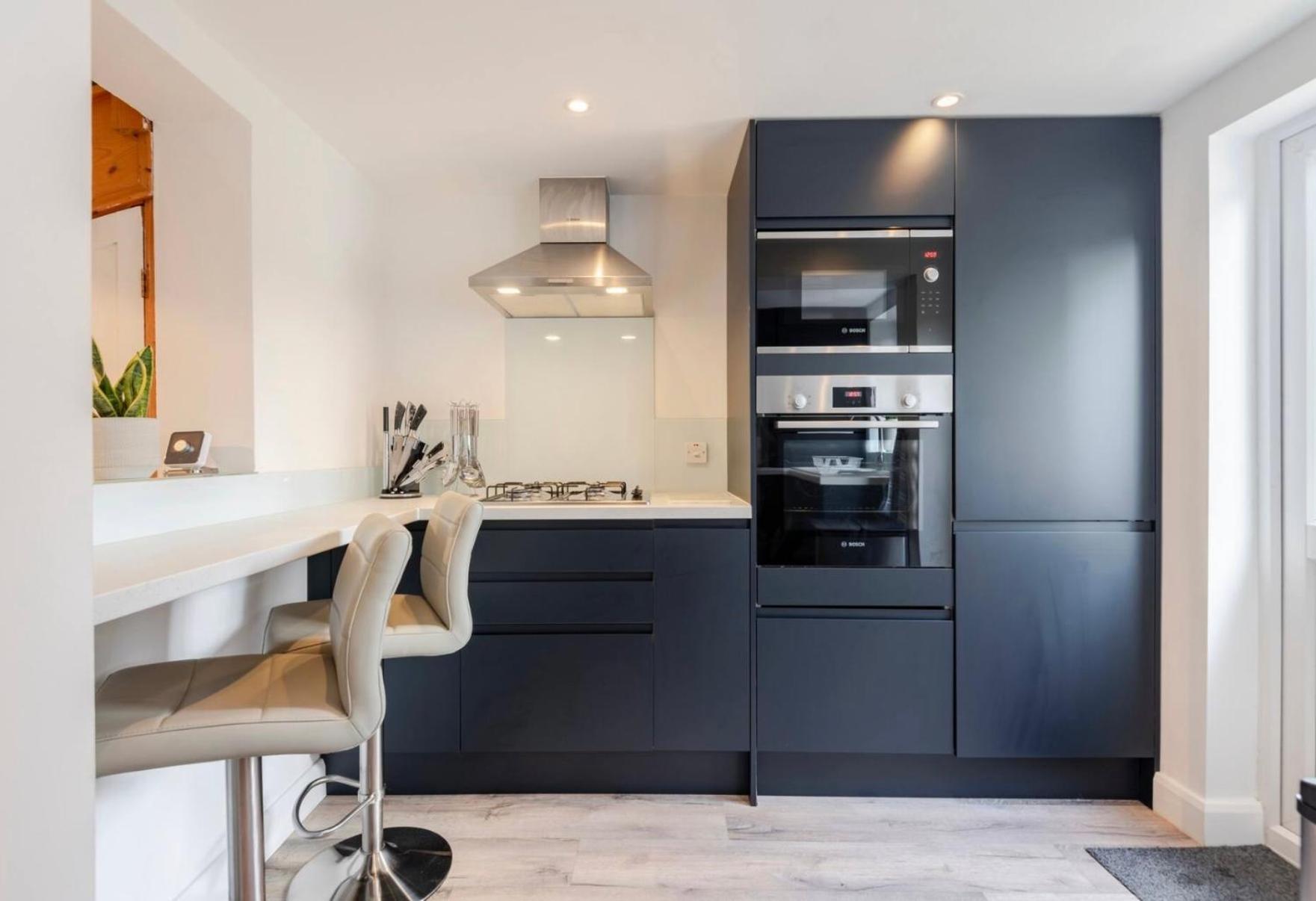 Modern 2 Bed House In Rainham, Kent - Central Location Rainham  Dış mekan fotoğraf